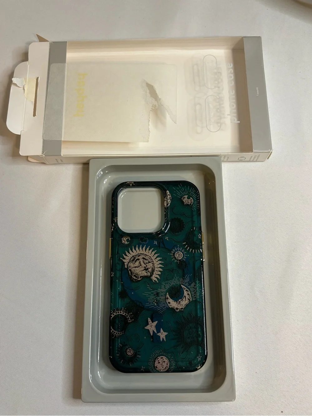Heyday Green Celestial Patterned MagSafe Back Case for Apple iPhone 16 Pro